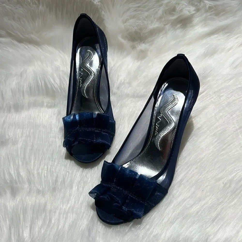 Nina raizel Navy Blue Sheer Ruffled pumps‎ Size 6M.  B78
